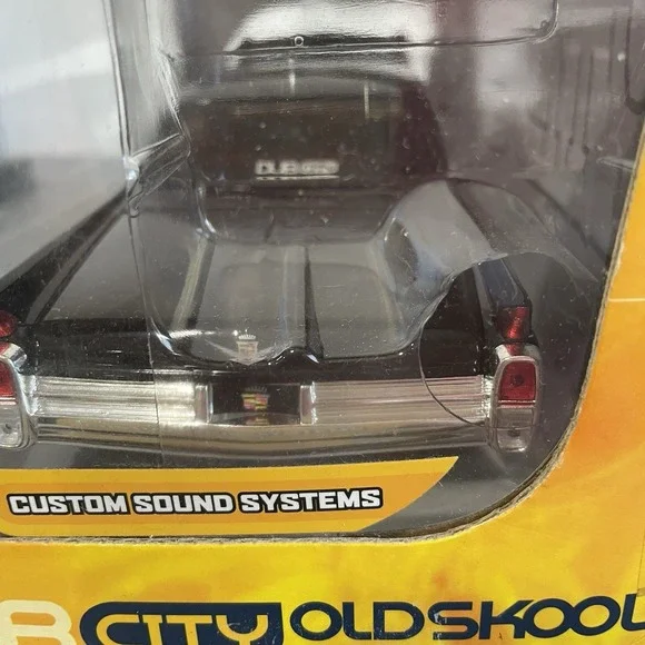 JADA DUB CITY OLDSKOOL 1963‎ Cadillac Black 1:24 DIECAST MODEL is